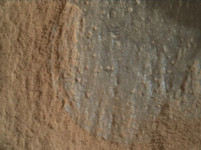 Sol 2703: Mars Hand Lens Imager (MAHLI)