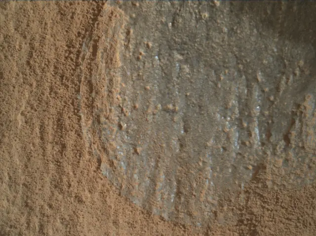 Sol 2703: Mars Hand Lens Imager (MAHLI)