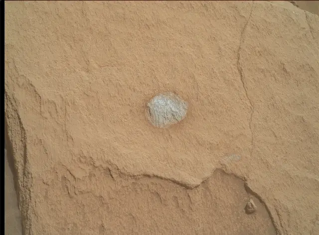 Sol 2704: Mars Hand Lens Imager (MAHLI)
