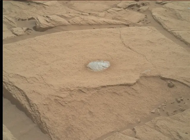 Sol 2704: Mars Hand Lens Imager (MAHLI)