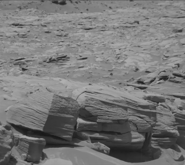 Sol 2705: Mast Camera (Mastcam)