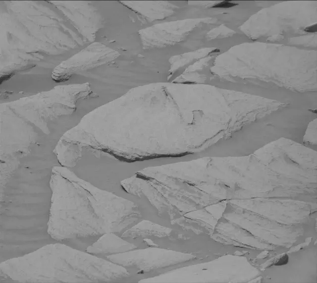 Sol 2705: Mast Camera (Mastcam)