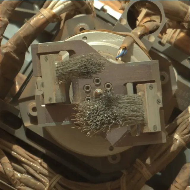 Sol 2706: Mast Camera (Mastcam)