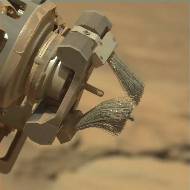 Sol 2706: Mast Camera (Mastcam)