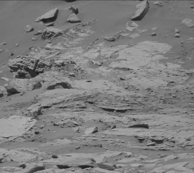 Sol 2706: Mast Camera (Mastcam)