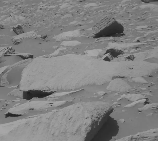 Sol 2706: Mast Camera (Mastcam)
