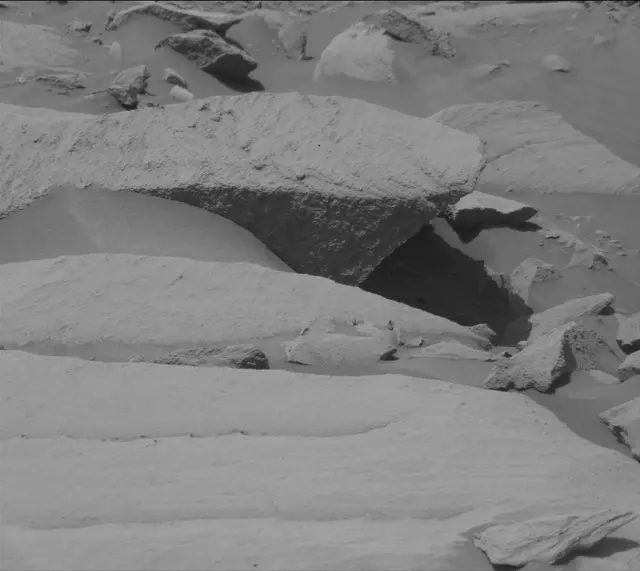 Sol 2706: Mast Camera (Mastcam)