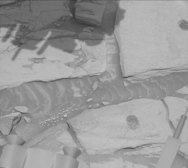 Sol 2710: Mast Camera (Mastcam)
