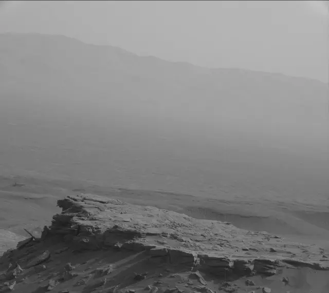 Sol 2711: Mast Camera (Mastcam)