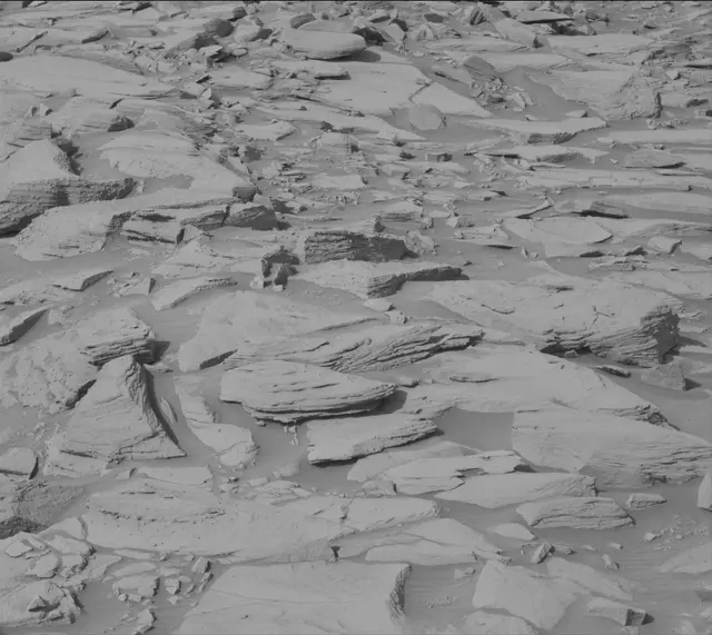Sol 2711: Mast Camera (Mastcam)