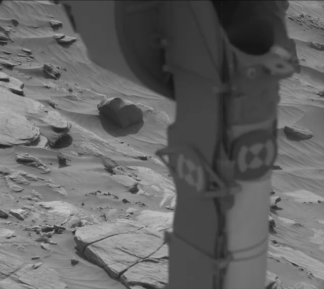 Sol 2711: Mast Camera (Mastcam)
