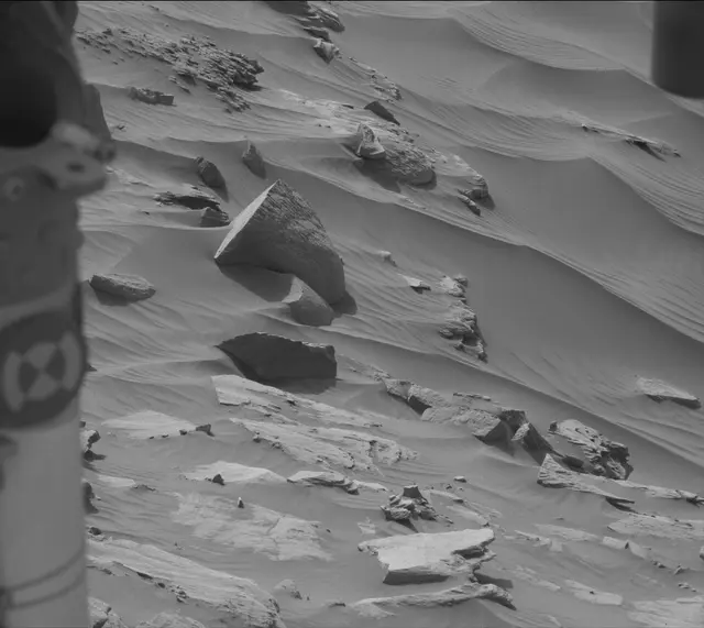 Sol 2711: Mast Camera (Mastcam)