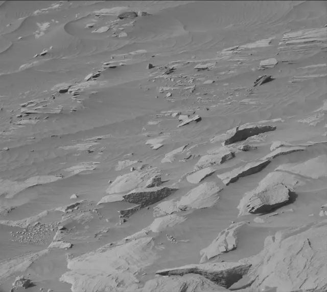 Sol 2711: Mast Camera (Mastcam)