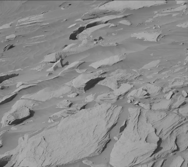 Sol 2711: Mast Camera (Mastcam)