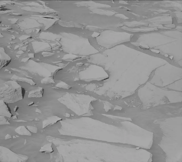 Sol 2711: Mast Camera (Mastcam)