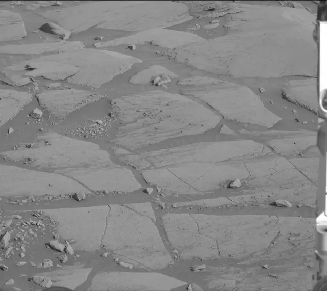 Sol 2711: Mast Camera (Mastcam)