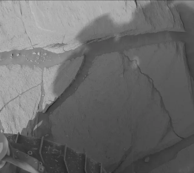 Sol 2711: Mast Camera (Mastcam)
