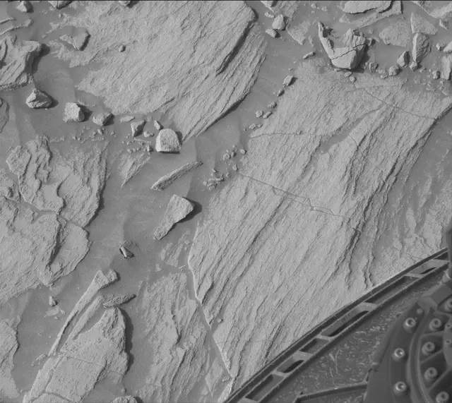 Sol 2711: Mast Camera (Mastcam)