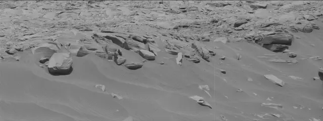 Sol 2712: Mast Camera (Mastcam)