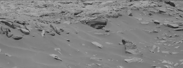 Sol 2712: Mast Camera (Mastcam)