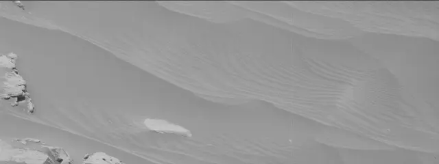 Sol 2712: Mast Camera (Mastcam)