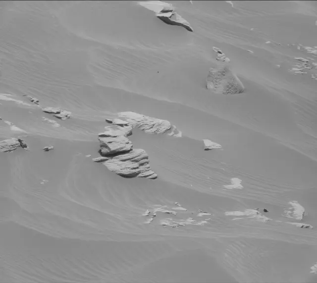 Sol 2712: Mast Camera (Mastcam)