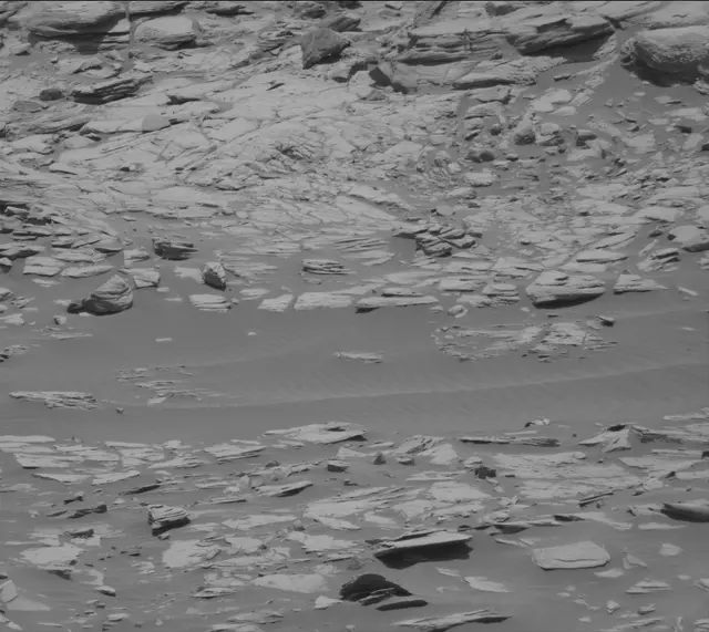 Sol 2716: Mast Camera (Mastcam)