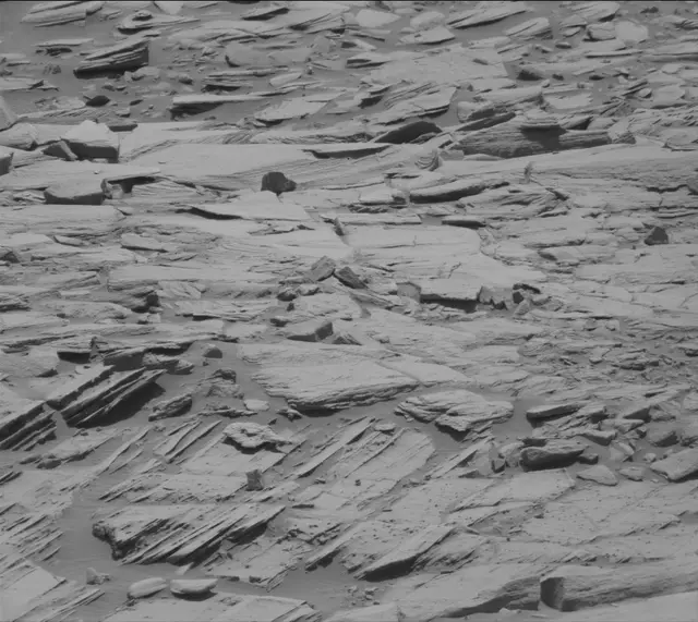 Sol 2717: Mast Camera (Mastcam)