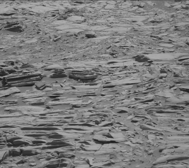 Sol 2717: Mast Camera (Mastcam)