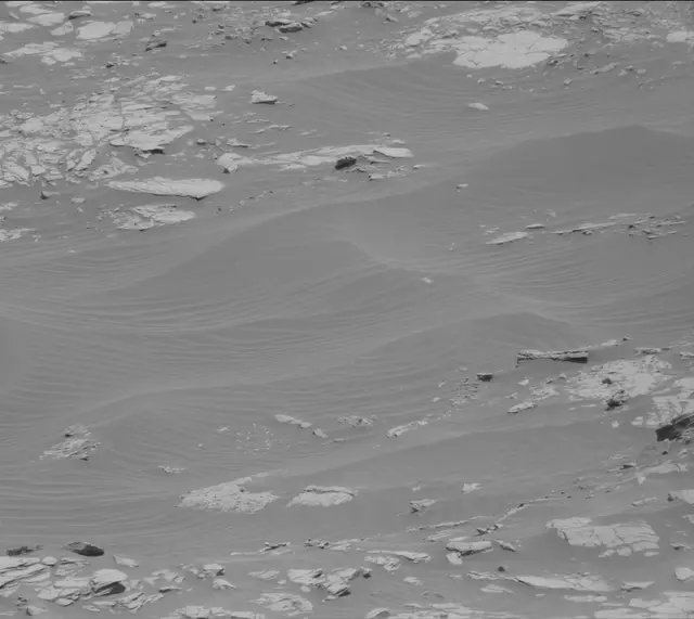 Sol 2717: Mast Camera (Mastcam)
