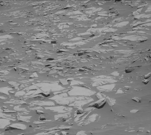 Sol 2717: Mast Camera (Mastcam)