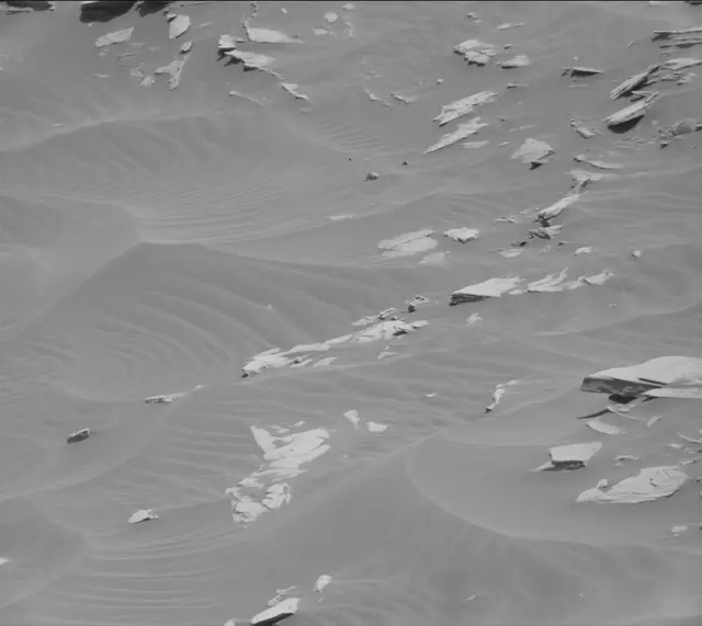 Sol 2717: Mast Camera (Mastcam)