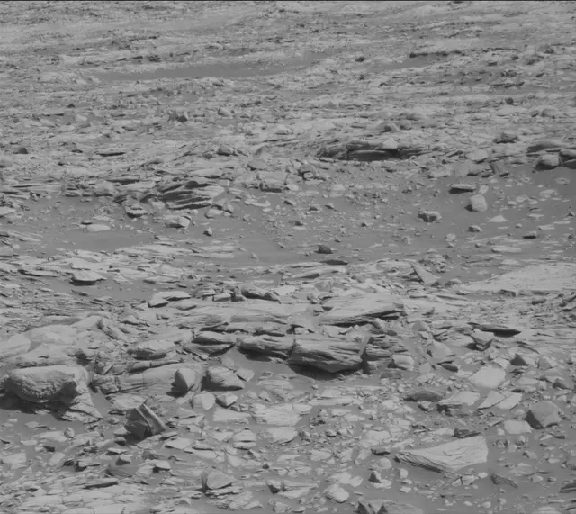 Sol 2719: Mast Camera (Mastcam)