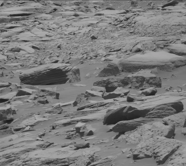 Sol 2720: Mast Camera (Mastcam)
