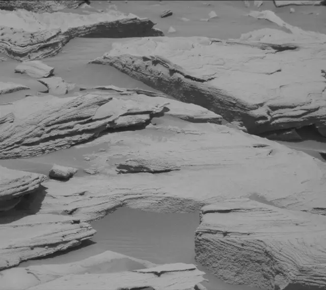 Sol 2720: Mast Camera (Mastcam)