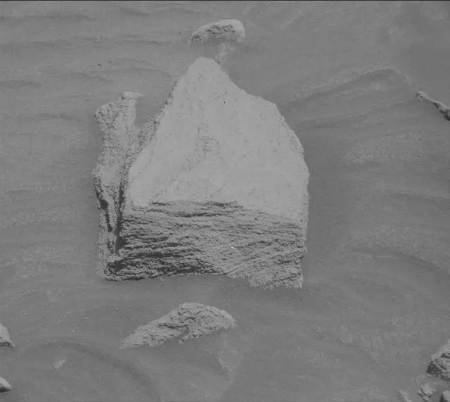 Sol 2720: Mast Camera (Mastcam)