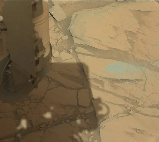 Sol 2724: Mast Camera (Mastcam)