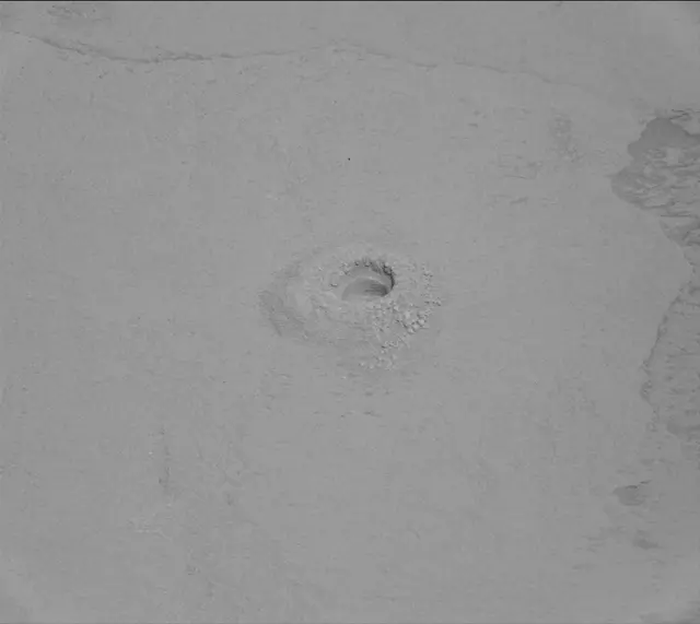 Sol 2724: Mast Camera (Mastcam)