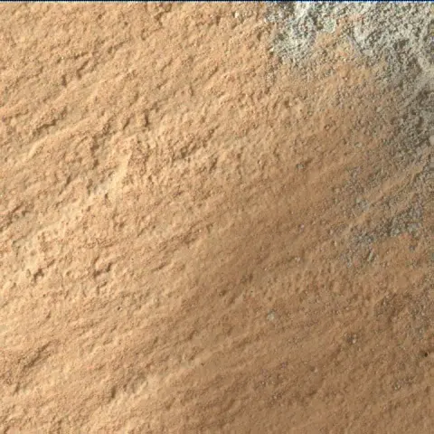 Sol 2724: Mars Hand Lens Imager (MAHLI)