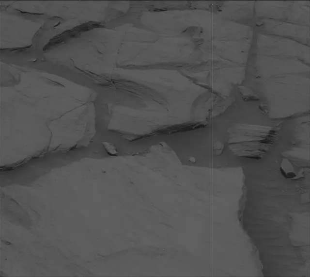Sol 2726: Mast Camera (Mastcam)
