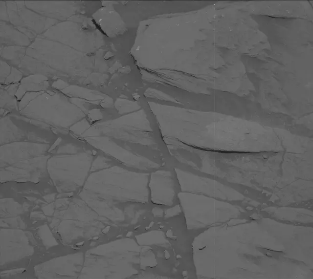 Sol 2726: Mast Camera (Mastcam)