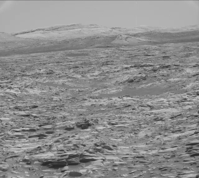 Sol 2726: Mast Camera (Mastcam)