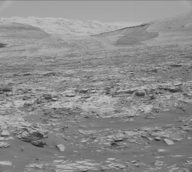 Sol 2726: Mast Camera (Mastcam)
