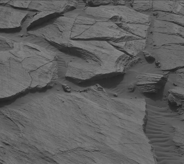 Sol 2728: Mast Camera (Mastcam)