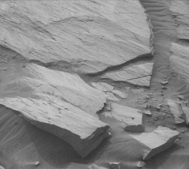 Sol 2728: Mast Camera (Mastcam)
