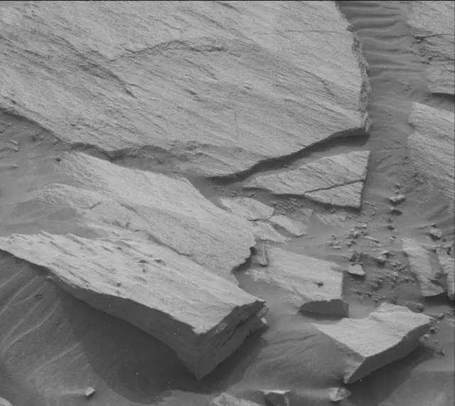 Sol 2728: Mast Camera (Mastcam)