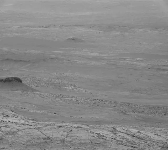 Sol 2729: Mast Camera (Mastcam)