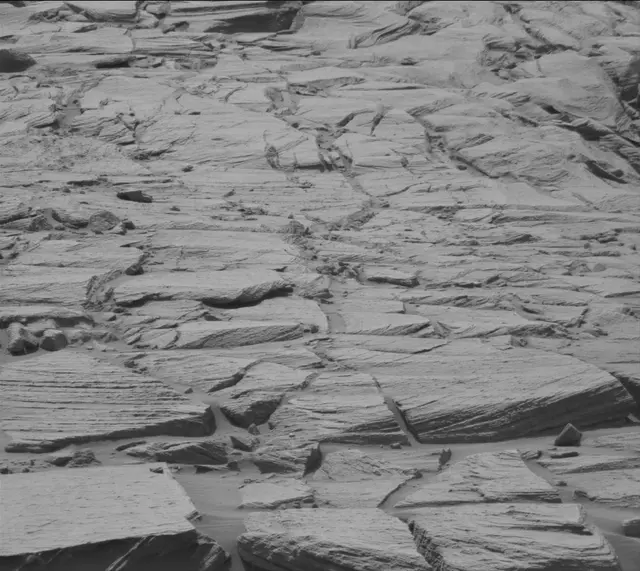 Sol 2729: Mast Camera (Mastcam)