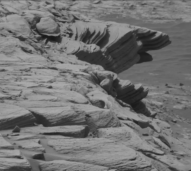 Sol 2729: Mast Camera (Mastcam)