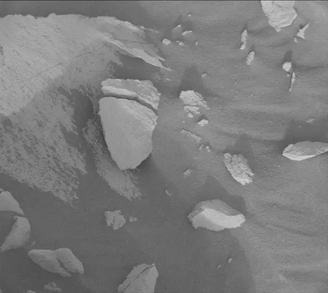Sol 2729: Mast Camera (Mastcam)